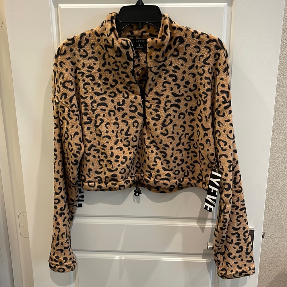 Faux fur cheetah cropped sweater